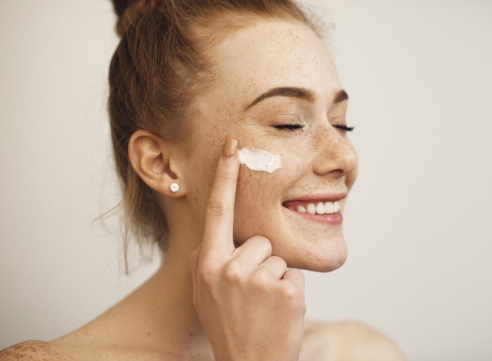 &Alpha;&nu;&alpha;&kappa;&omicron;&upsilon;&phi;&iota;&sigma;&tau;&iota;&kappa;ή &mu;ά&sigma;&kappa;&alpha; &gamma;&iota;&alpha; &nu;&alpha; &alpha;&nu;&tau;&iota;&mu;&epsilon;&tau;&omega;&pi;ί&sigma;&epsilon;&iota;&sigmaf; &tau;&omicron; έ&gamma;&kappa;&alpha;&upsilon;&mu;&alpha;