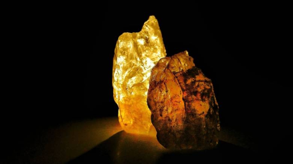 &Beta;&rho;έ&theta;&eta;&kappa;&epsilon; &gamma;&iota;&gamma;&alpha;&nu;&tau;&iota;&alpha;ί&omicron; &kappa;&omicron;ί&tau;&alpha;&sigma;&mu;&alpha; &chi;&rho;&upsilon;&sigma;&omicron;ύ &sigma;&epsilon; &beta;ά&theta;&omicron;&sigmaf; &tau;&rho;&iota;ώ&nu; &chi;&iota;&lambda;&iota;&omicron;&mu;έ&tau;&rho;&omega;&nu;