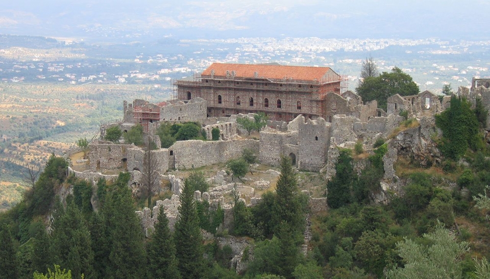 &Omicron; &Mu;&upsilon;&sigma;&tau;&rho;ά&sigmaf; &alpha;&nu;ά&mu;&epsilon;&sigma;&alpha; &sigma;&tau;&iota;&sigmaf; 10 &omicron;&mu;&omicron;&rho;&phi;ό&tau;&epsilon;&rho;&epsilon;&sigmaf; &mu;&epsilon;&sigma;&alpha;&iota;&omega;&nu;&iota;&kappa;έ&sigmaf; &pi;ό&lambda;&epsilon;&iota;&sigmaf; &sigma;&tau;&omicron;&nu; &kappa;ό&sigma;&mu;&omicron;!