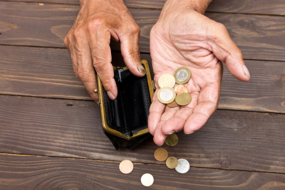 &Alpha;ύ&xi;&eta;&sigma;&eta; 12 έ&omega;&sigmaf; 55 &epsilon;&upsilon;&rho;ώ &sigma;&epsilon; 670.000 &sigma;&upsilon;&nu;&tau;&alpha;&xi;&iota;&omicron;ύ&chi;&omicron;&upsilon;&sigmaf;