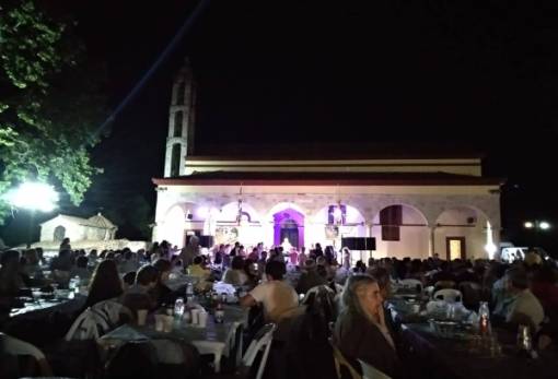 Λαϊκό πανηγύρι στη Μαγούλα