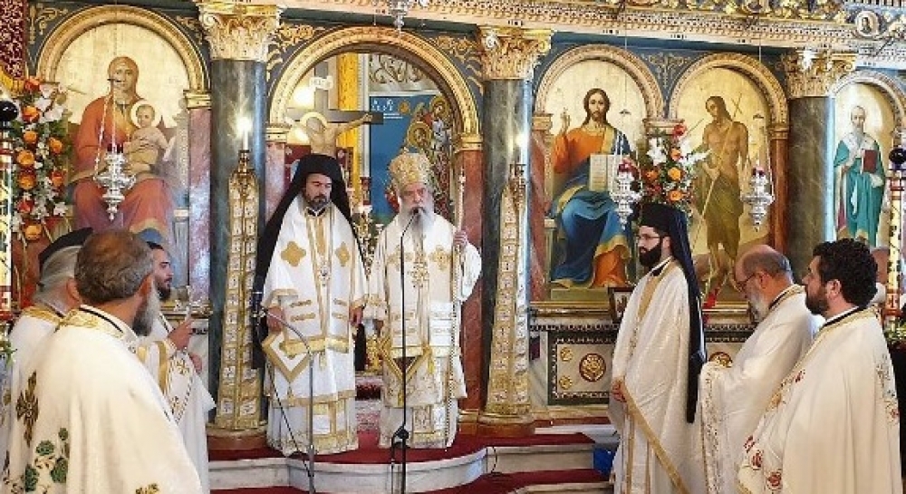 Αρχιερατικό συλλείτουργο στους Μολάους για την πολιούχο Αγία Παρασκευή (ΦΩΤΟ)