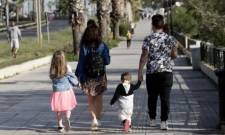 &Mu;&eta;&tau;&sigma;&omicron;&tau;ά&kappa;&eta;&sigmaf;:  &Tau;&omicron;&nu; &Iota;&omicron;ύ&nu;&iota;&omicron; &theta;&alpha; &delta;&omicron;&theta;&omicron;ύ&nu; &tau;&alpha; 150 &epsilon;&upsilon;&rho;ώ &alpha;&nu;ά &tau;έ&kappa;&nu;&omicron; &sigma;&tau;&iota;&sigmaf; &omicron;&iota;&kappa;&omicron;&gamma;έ&nu;&epsilon;&iota;&epsilon;&sigmaf;