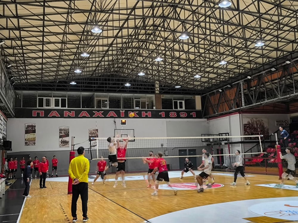 &Beta;΄ &Epsilon;&theta;&nu;&iota;&kappa;ή &beta;ό&lambda;&epsilon;ϊ &Alpha;&nu;&delta;&rho;ώ&nu;: &Mu;&epsilon;&gamma;ά&lambda;&eta; &epsilon;&kappa;&tau;ό&sigmaf; έ&delta;&rho;&alpha;&sigmaf; &nu;ί&kappa;&eta; &tau;&omicron;&upsilon; &Sigma;&pi;&alpha;&rho;&tau;&iota;&alpha;&tau;&iota;&kappa;&omicron;ύ &sigma;&tau;&eta;&nu; &Pi;ά&tau;&rho;&alpha;