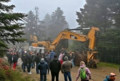 Ορειβατική πορεία διαμαρτυρίας στον Κοσμά από τον ΕΟΣ Σπάρτης