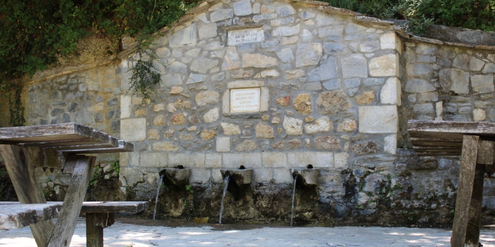 &Pi;&alpha;&iota;&delta;&iota;&kappa;ό &epsilon;&rho;&gamma;&alpha;&sigma;&tau;ή&rho;&iota; &gamma;&iota;&alpha; &tau;&eta;&nu; &upsilon;&delta;&rho;&omicron;&delta;&upsilon;&nu;&alpha;&mu;&iota;&kappa;ή &sigma;&tau;&eta; &Beta;&alpha;&mu;&beta;&alpha;&kappa;&omicron;ύ