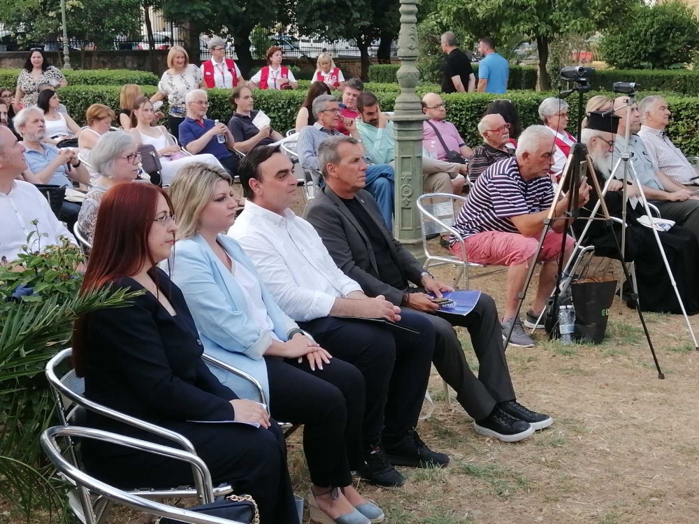 &Kappa;&alpha;&tau;&alpha;&tau;έ&theta;&eta;&kappa;&epsilon; &tau;&omicron; &pi;&omicron;&lambda;&iota;&tau;&iota;&sigma;&tau;&iota;&kappa;ό &sigma;&tau;&omicron;ί&chi;&eta;&mu;&alpha; &tau;&eta;&sigmaf; &Sigma;&pi;ά&rho;&tau;&eta;&sigmaf;: &Alpha;&xi;&iota;&omicron;&pi;&omicron;ί&eta;&sigma;&eta; &mu;&nu;&eta;&mu;&epsilon;&iota;&alpha;&kappa;&omicron;ύ &pi;&lambda;&omicron;ύ&tau;&omicron;&upsilon; &mu;&epsilon; &pi;&rho;ά&sigma;&iota;&nu;&omicron; &tau;&omicron;&upsilon;&rho;&iota;&sigma;&mu;ό