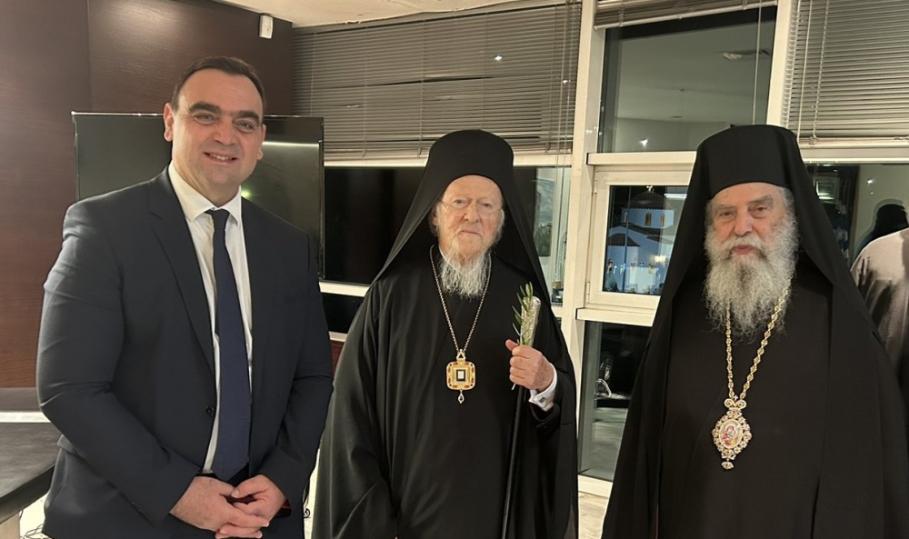 &Sigma;&tau;&omicron;&nu; &alpha;&nu;&tau;&iota;&pi;&epsilon;&rho;&iota;&phi;&epsilon;&rho;&epsilon;&iota;ά&rho;&chi;&eta; &Theta;. &Beta;&epsilon;&rho;&omicron;ύ&tau;&eta; &omicron; &Omicron;&iota;&kappa;&omicron;&upsilon;&mu;&epsilon;&nu;&iota;&kappa;ό&sigmaf; &Pi;&alpha;&tau;&rho;&iota;ά&rho;&chi;&eta;&sigmaf; &Beta;&alpha;&rho;&theta;&omicron;&lambda;&omicron;&mu;&alpha;ί&omicron;&sigmaf;