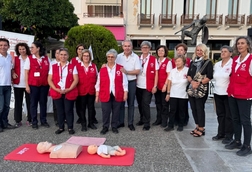 Έ&tau;&omicron;&iota;&mu;&omicron;&sigmaf; &gamma;&iota;&alpha; &epsilon;&theta;&epsilon;&lambda;&omicron;&nu;&tau;ή&sigmaf; &tau;&omicron;&upsilon; &Epsilon;&rho;&upsilon;&theta;&rho;&omicron;ύ &Sigma;&tau;&alpha;&upsilon;&rho;&omicron;ύ &omicron; &Theta;. &Delta;&alpha;&beta;ά&kappa;&eta;&sigmaf;