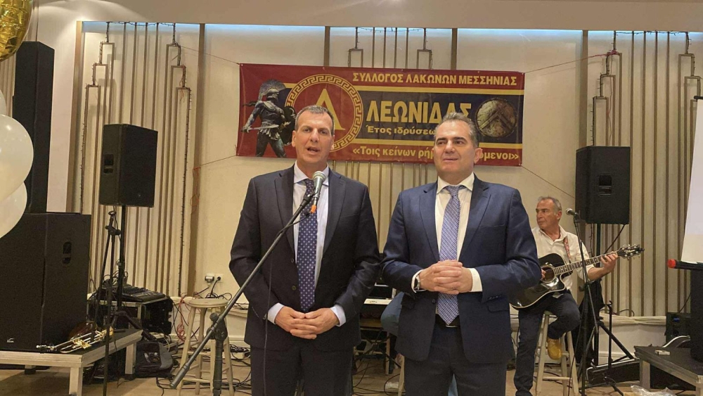 &Mu;&alpha;&sigmaf; &chi;&omega;&rho;ί&zeta;&epsilon;&iota; &omicron; &Tau;&alpha;ΰ&gamma;&epsilon;&tau;&omicron;&sigmaf;, &mu;&alpha;&sigmaf; &epsilon;&nu;ώ&nu;&epsilon;&iota; &eta; &sigma;&upsilon;&nu;&epsilon;&rho;&gamma;&alpha;&sigma;ί&alpha;