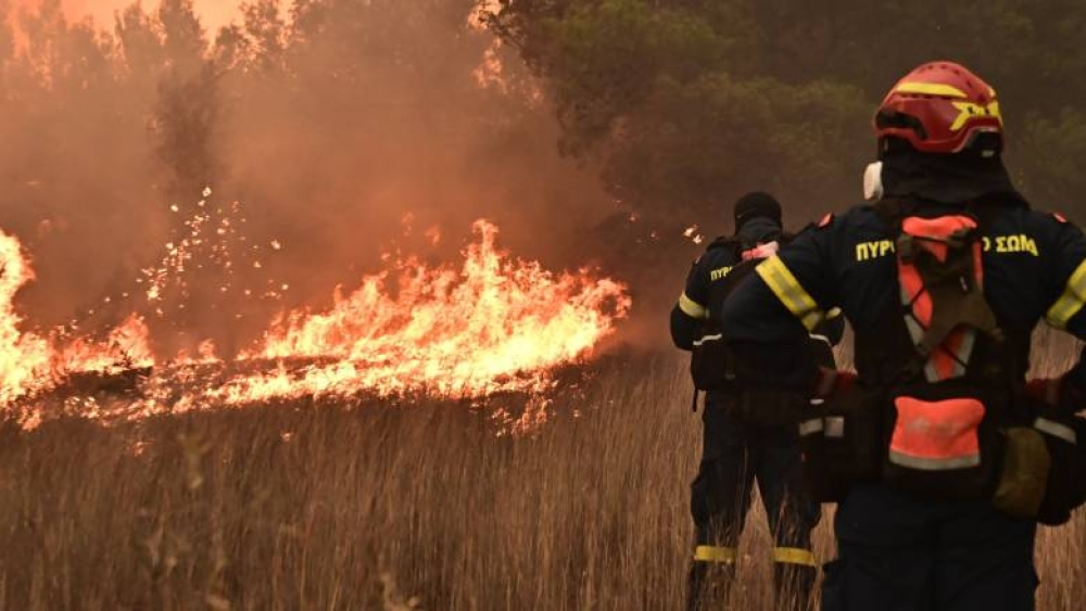 &Tau;&rho;&alpha;&gamma;&omega;&delta;ί&alpha; &sigma;&tau;&eta; &Mu;ά&nu;&eta;: &Nu;&epsilon;&kappa;&rho;ό&sigmaf; &pi;&upsilon;&rho;&omicron;&sigma;&beta;έ&sigma;&tau;&eta;&sigmaf; &pi;&omicron;&upsilon; &epsilon;&pi;&iota;&chi;&epsilon;&iota;&rho;&omicron;ύ&sigma;&epsilon; &sigma;&tau;&eta; &phi;&omega;&tau;&iota;ά &sigma;&tau;&omicron;&nu; &Alpha;&gamma;&epsilon;&rho;&alpha;&nu;ό