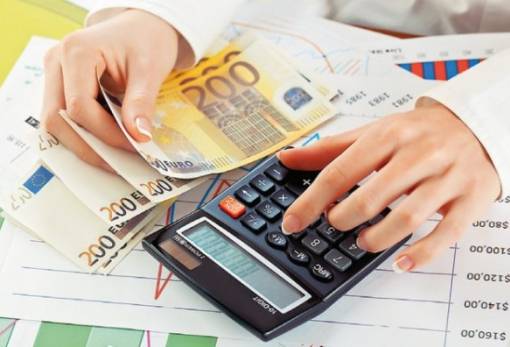 Εφορία: Τι θα πληρώσουμε έως το τέλος του έτους