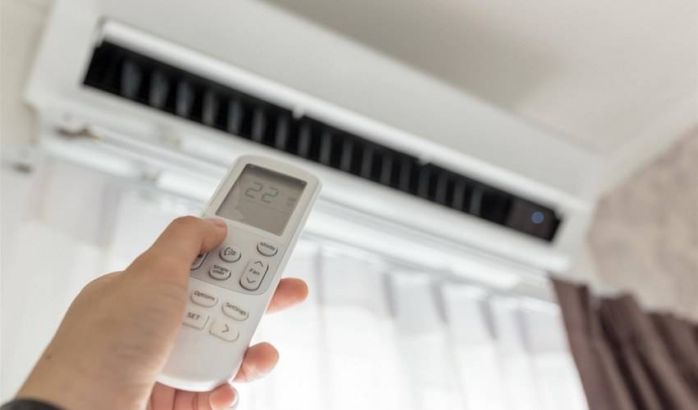 &Delta;&iota;&alpha;&theta;έ&tau;&epsilon;&iota; &kappa;&lambda;&iota;&mu;&alpha;&tau;&iota;&zeta;ό&mu;&epsilon;&nu;&eta; &alpha;ί&theta;&omicron;&upsilon;&sigma;&alpha; &gamma;&iota;&alpha; &tau;&omicron;&nu; &kappa;&alpha;ύ&sigma;&omega;&nu;&alpha; &omicron; &Delta;. &Epsilon;&upsilon;&rho;ώ&tau;&alpha;