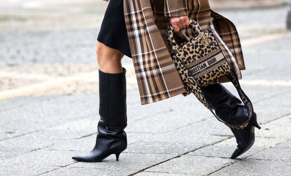 &Omicron;&iota; &mu;&pi;ό&tau;&epsilon;&sigmaf; &tau;&omicron;&upsilon; 2025 &pi;&omicron;&upsilon; ή&rho;&theta;&alpha;&nu; &gamma;&iota;&alpha; &nu;&alpha; &mu;&epsilon;ί&nu;&omicron;&upsilon;&nu; &sigma;&tau;&eta;&nu; &gamma;&kappa;&alpha;&rho;&nu;&tau;&alpha;&rho;ό&mu;&pi;&alpha;