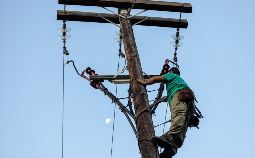 &Kappa;&alpha;&tau;&epsilon;&beta;&alpha;ί&nu;&epsilon;&iota; &omicron; &delta;&iota;&alpha;&kappa;ό&pi;&tau;&eta;&sigmaf; &rho;&epsilon;ύ&mu;&alpha;&tau;&omicron;&sigmaf; &sigma;&epsilon; &pi;&epsilon;&rho;&iota;&omicron;&chi;έ&sigmaf; &tau;&omega;&nu; &Delta;. &Sigma;&pi;ά&rho;&tau;&eta;&sigmaf; &kappa;&alpha;&iota; &Mu;&omicron;&nu;&epsilon;&mu;&beta;&alpha;&sigma;ί&alpha;&sigmaf;