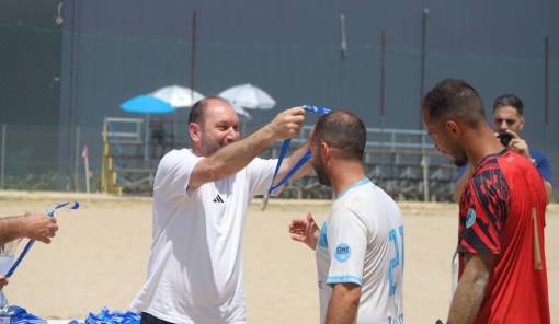 &Sigma;&tau;&omicron;&nu; &tau;&epsilon;&lambda;&iota;&kappa;ό &tau;&omicron;&upsilon; &Pi;&rho;&omega;&tau;&alpha;&theta;&lambda;ή&mu;&alpha;&tau;&omicron;&sigmaf; &Epsilon;&lambda;&lambda;ά&delta;&alpha;&sigmaf; Beach Soccer &omicron; &Pi;. &Mu;&alpha;&rho;&tau;&sigma;&omicron;ύ&kappa;&omicron;&sigmaf;