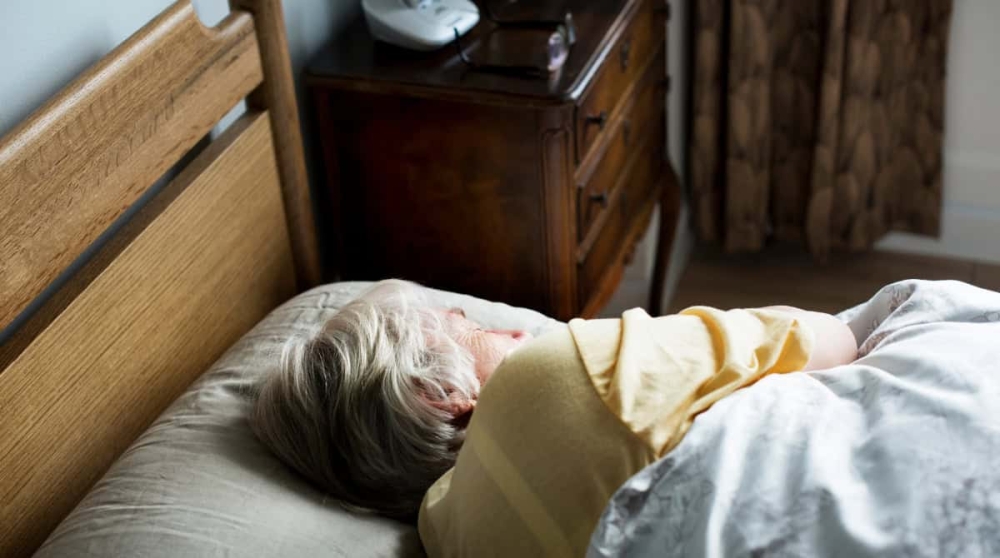 &Eta; &upsilon;&pi;&nu;&eta;&lambda;ί&alpha; &sigma;&tau;&iota;&sigmaf; &eta;&lambda;&iota;&kappa;&iota;&omega;&mu;έ&nu;&epsilon;&sigmaf; &gamma;&upsilon;&nu;&alpha;ί&kappa;&epsilon;&sigmaf; &sigma;&chi;&epsilon;&tau;ί&zeta;&epsilon;&tau;&alpha;&iota; &mu;&epsilon; &delta;&iota;&pi;&lambda;ά&sigma;&iota;&omicron; &kappa;ί&nu;&delta;&upsilon;&nu;&omicron; ά&nu;&omicron;&iota;&alpha;&sigmaf;