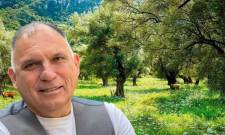 &Nu;&epsilon;&omicron;&kappa;&lambda;ή&sigmaf; &Kappa;&rho;&eta;&tau;&iota;&kappa;ό&sigmaf;: &laquo;&Zeta;&eta;&tau;&omicron;ύ&nu;&tau;&alpha;&iota; &delta;&iota;&epsilon;&upsilon;&kappa;&rho;&iota;&nu;ί&sigma;&epsilon;&iota;&sigmaf; &gamma;&iota;&alpha; &epsilon;&lambda;&alpha;&iota;&omicron;&kappa;&omicron;&mu;&iota;&kappa;ό &mu;&eta;&tau;&rho;ώ&omicron;&raquo;