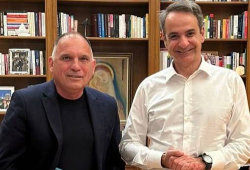 «Δεν είναι δυνατόν να θεωρείται “λύση” μια εσωστρεφής εσωτερική δομή»