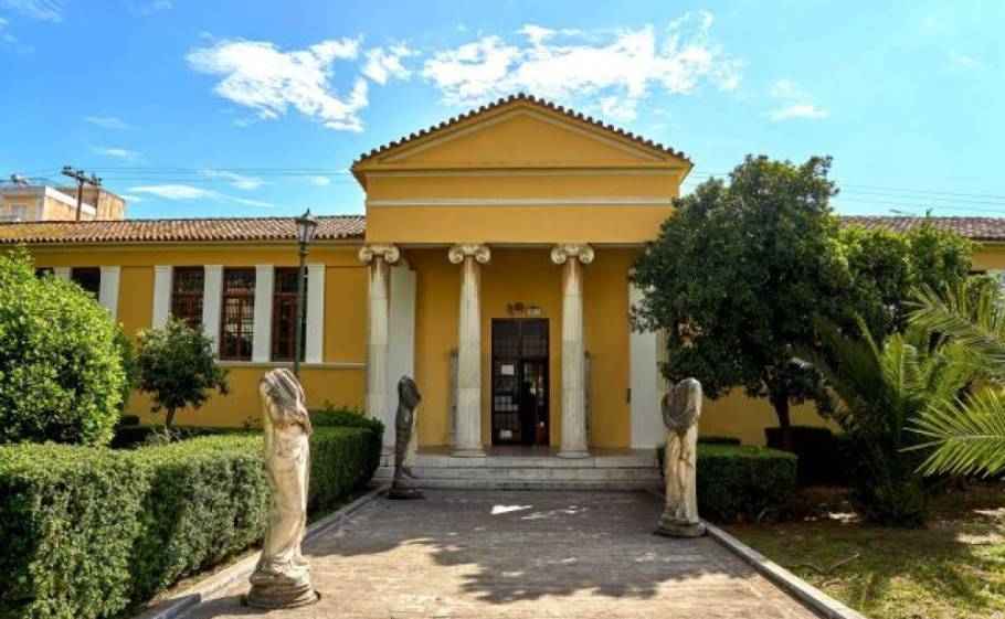 &Tau;&omicron; &Alpha;&rho;&chi;&alpha;&iota;&omicron;&lambda;&omicron;&gamma;&iota;&kappa;ό &Mu;&omicron;&upsilon;&sigma;&epsilon;ί&omicron; &Sigma;&pi;ά&rho;&tau;&eta;&sigmaf; &alpha;&pi;ό &tau;&omicron; &chi;&theta;&epsilon;&sigmaf; &sigma;&tau;&omicron; &alpha;ύ&rho;&iota;&omicron;
