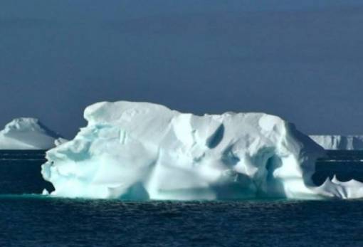 Μπορεί η Αφρική να ξεδιψάσει ρυμουλκώντας παγόβουνα;