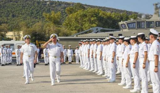 300 &nu;έ&epsilon;&sigmaf; &theta;έ&sigma;&epsilon;&iota;&sigmaf; &Epsilon;&Pi;&Omicron;&Pi; &sigma;&tau;&omicron; &Pi;&omicron;&lambda;&epsilon;&mu;&iota;&kappa;ό &Nu;&alpha;&upsilon;&tau;&iota;&kappa;ό