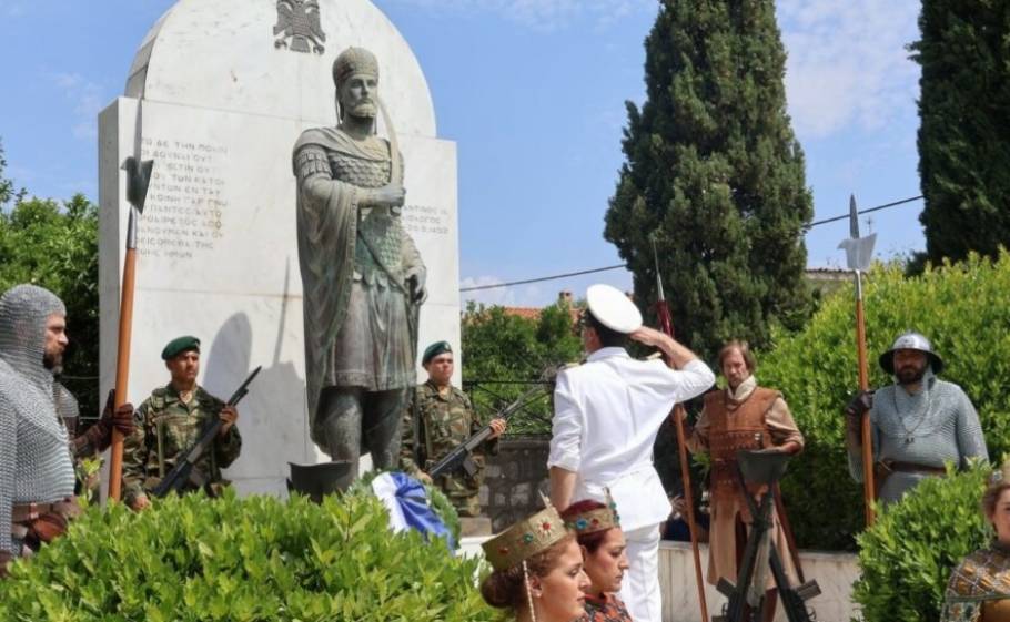 &Alpha;&lambda;ώ&beta;&eta;&tau;&eta; &eta; &pi;&alpha;&rho;&alpha;&kappa;&alpha;&tau;&alpha;&theta;ή&kappa;&eta; &tau;&omicron;&upsilon; &Pi;&alpha;&lambda;&alpha;&iota;&omicron;&lambda;ό&gamma;&omicron;&upsilon; &mu;&epsilon; &theta;&epsilon;&mu;&alpha;&tau;&omicron;&phi;ύ&lambda;&alpha;&kappa;&alpha; &tau;&omicron;&nu; &Mu;&upsilon;&sigma;&tau;&rho;ά