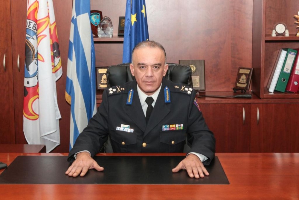 Παραμένει Αρχηγός της Πυροσβεστικής ο Mανιάτης Αντιστράτηγος Στέφανος Κολοκούρης
